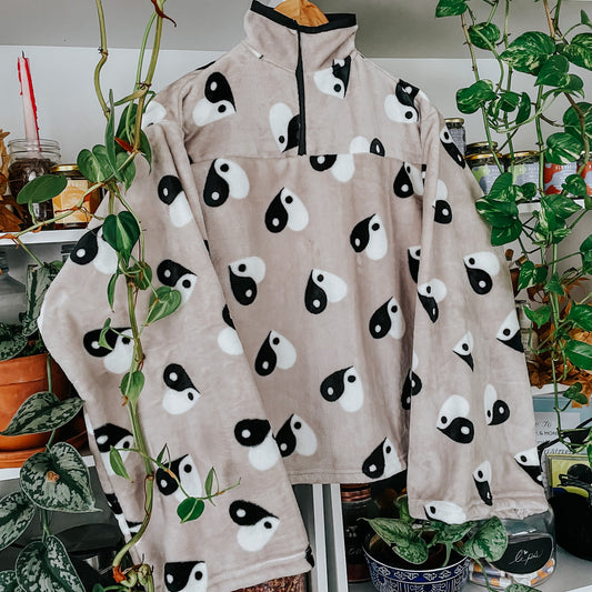 Blanket Jacket: Retro High Collar with Zipper - Ying Yang Pullover